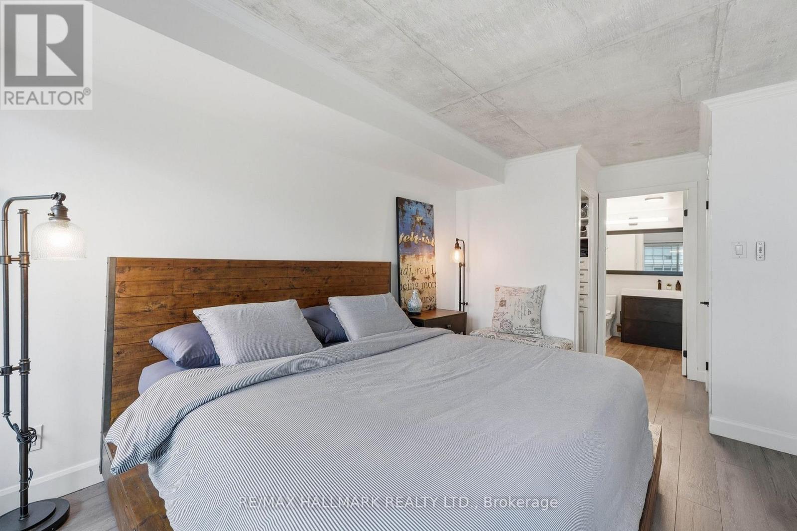 Apartment at 705 - 600 QUEENS QUAY W, Toronto