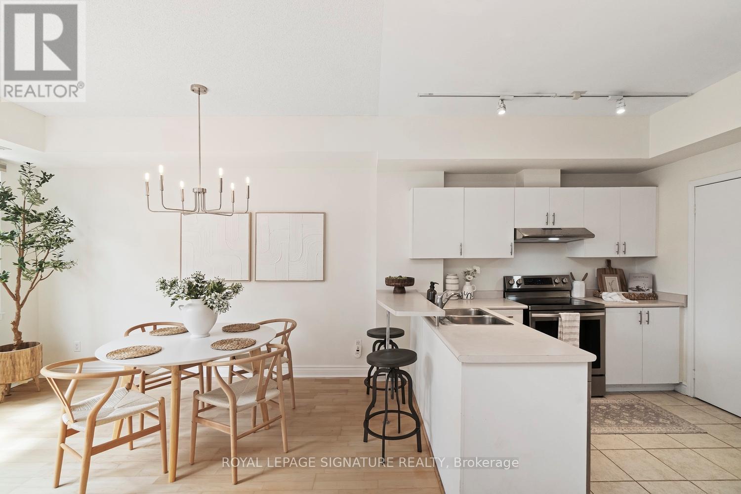 Apartment at 207 - 550 FRONT STREET W, Toronto