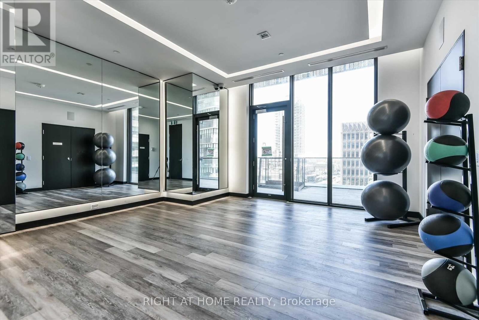 Apartment at 5001 - 8 EGLINTON AVENUE E, Toronto