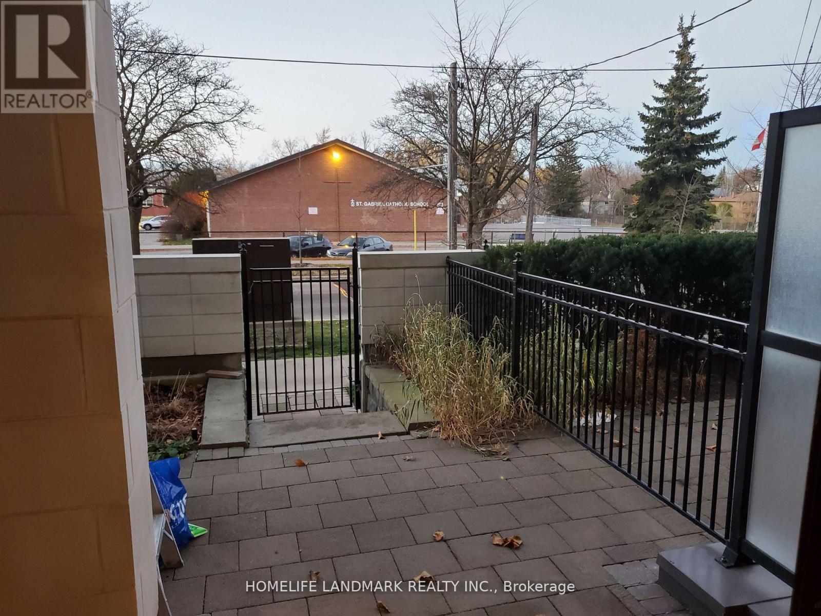Apartment at 116 - 21 CLAIRTRELL ROAD, Toronto