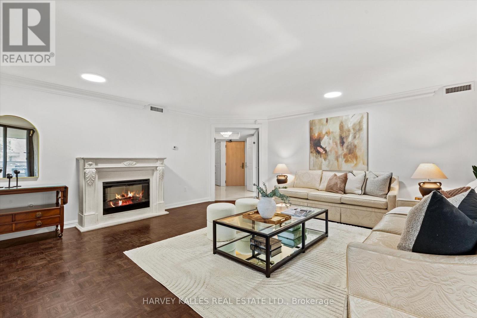 Apartment at 201 - 3900 YONGE STREET, Toronto