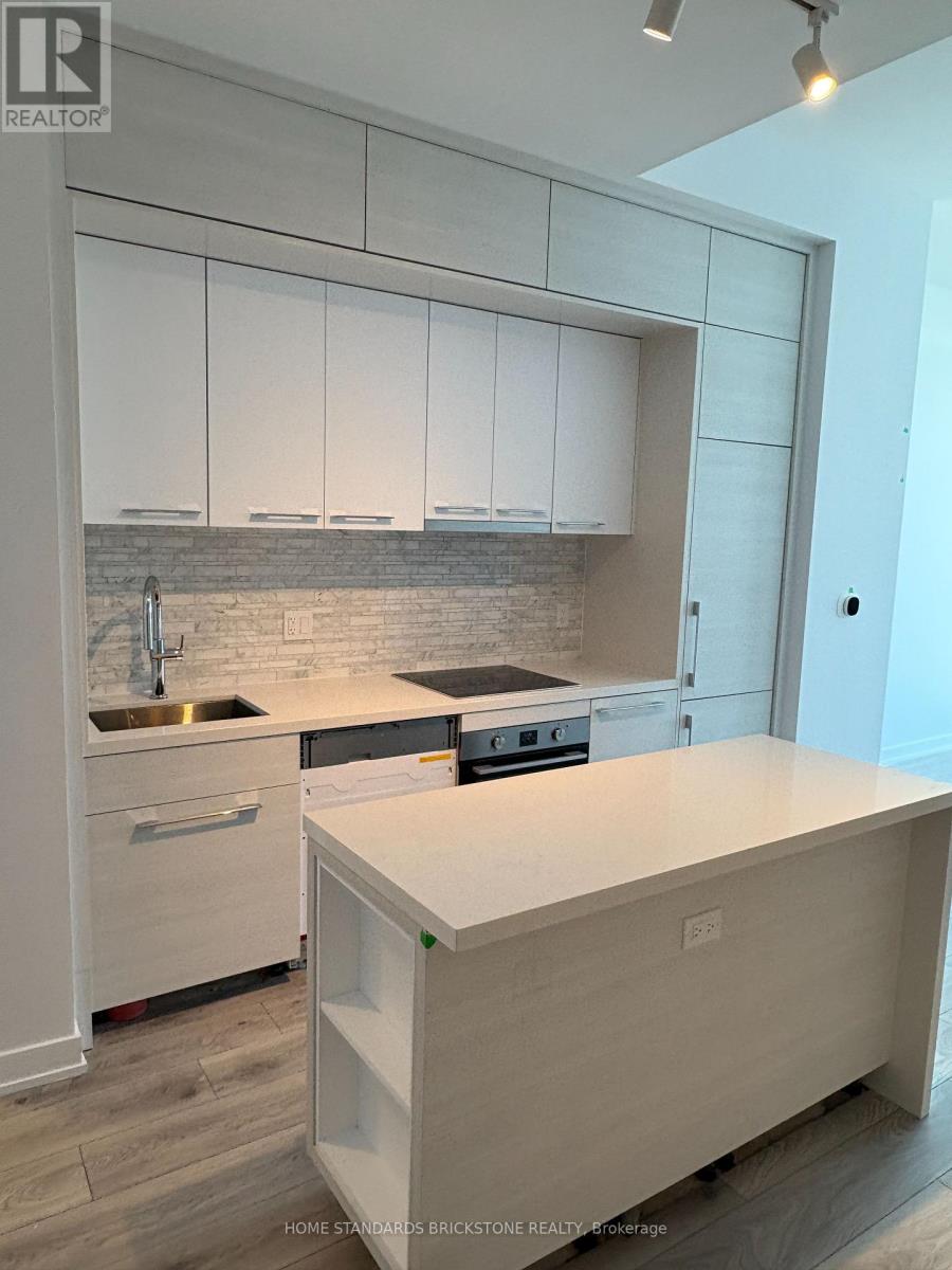 Apartment at 711 - 29 GREEN TRAIL COURT, Toronto (Bayview Village)
