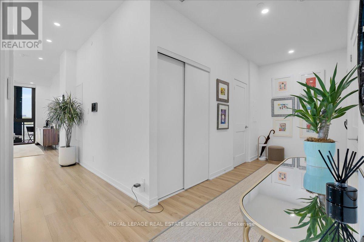 Apartment at 706 - 1 HILLSDALE AVENUE W, Toronto