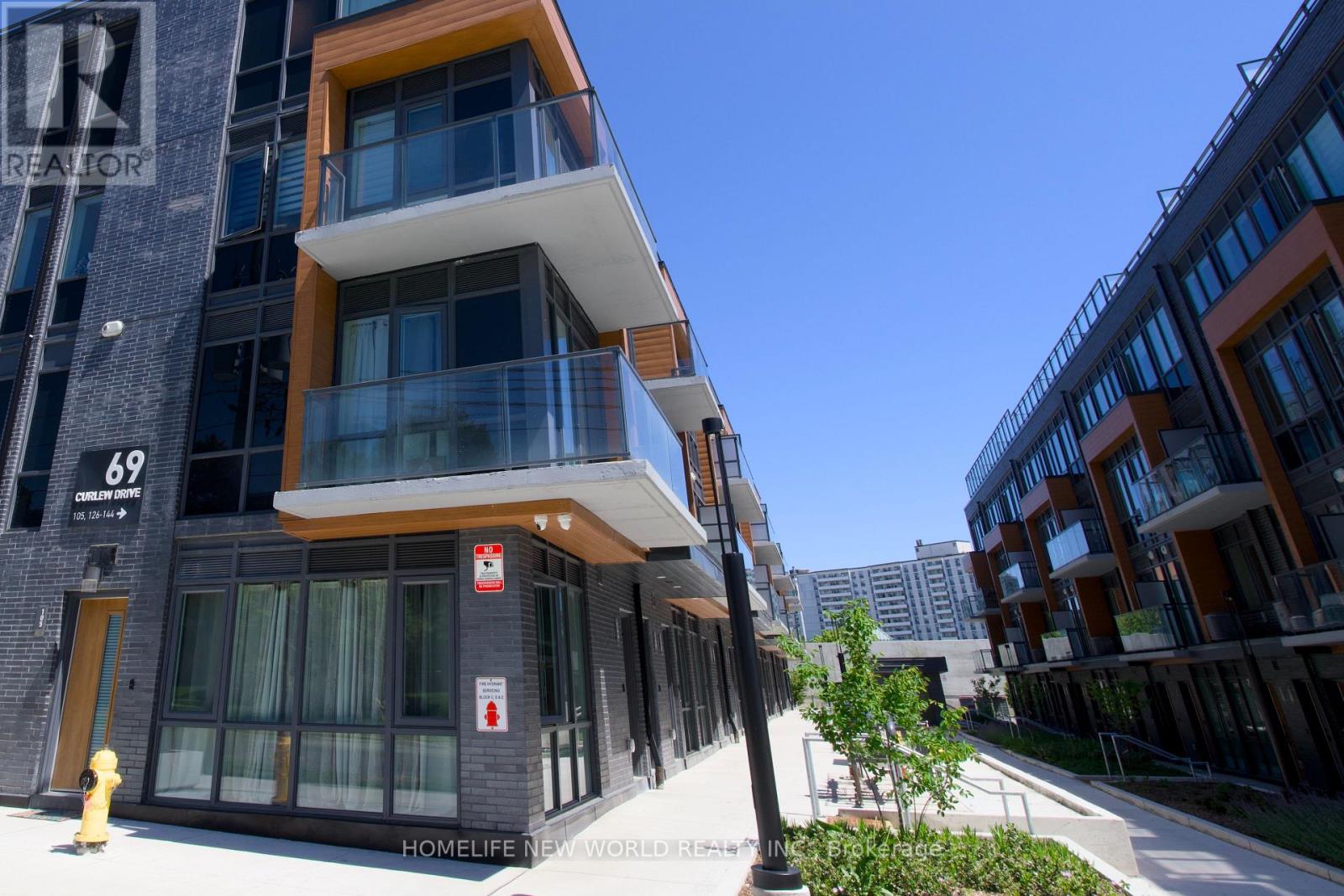 Townhouse at 136 - 69 CURLEW DRIVE, Toronto (Parkwoods-Donalda)