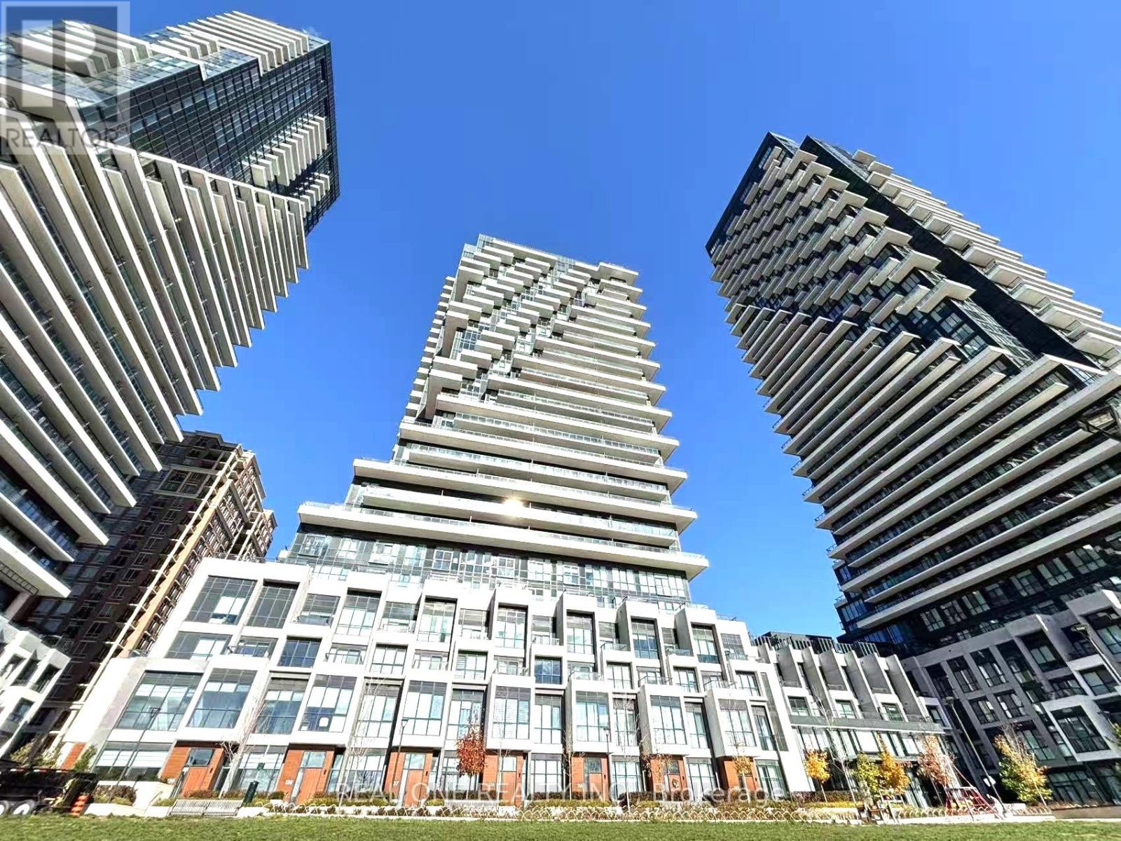 Apartment at 2704 - 30 INN ON THE PARK DRIVE, Toronto (Banbury-Don Mills)