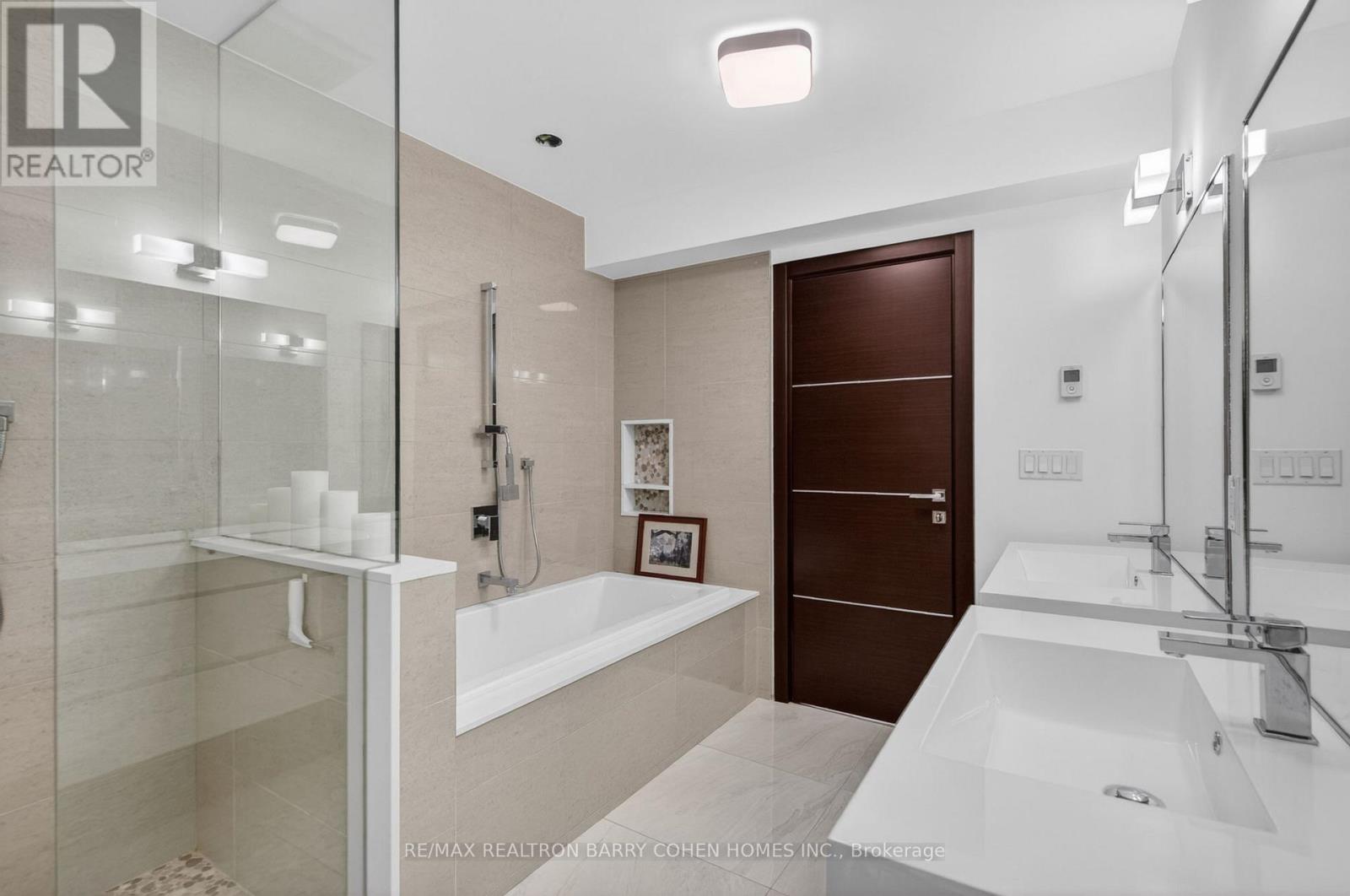 Detached at 16 CHIPPING ROAD, Toronto