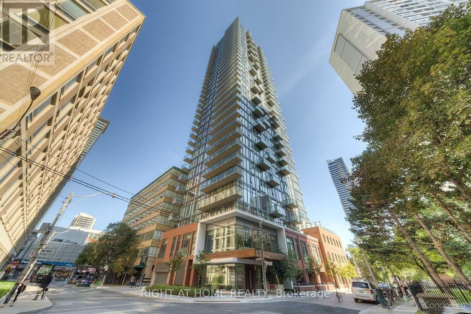Apartment at 1802 - 75 ST NICHOLAS STREET, Toronto