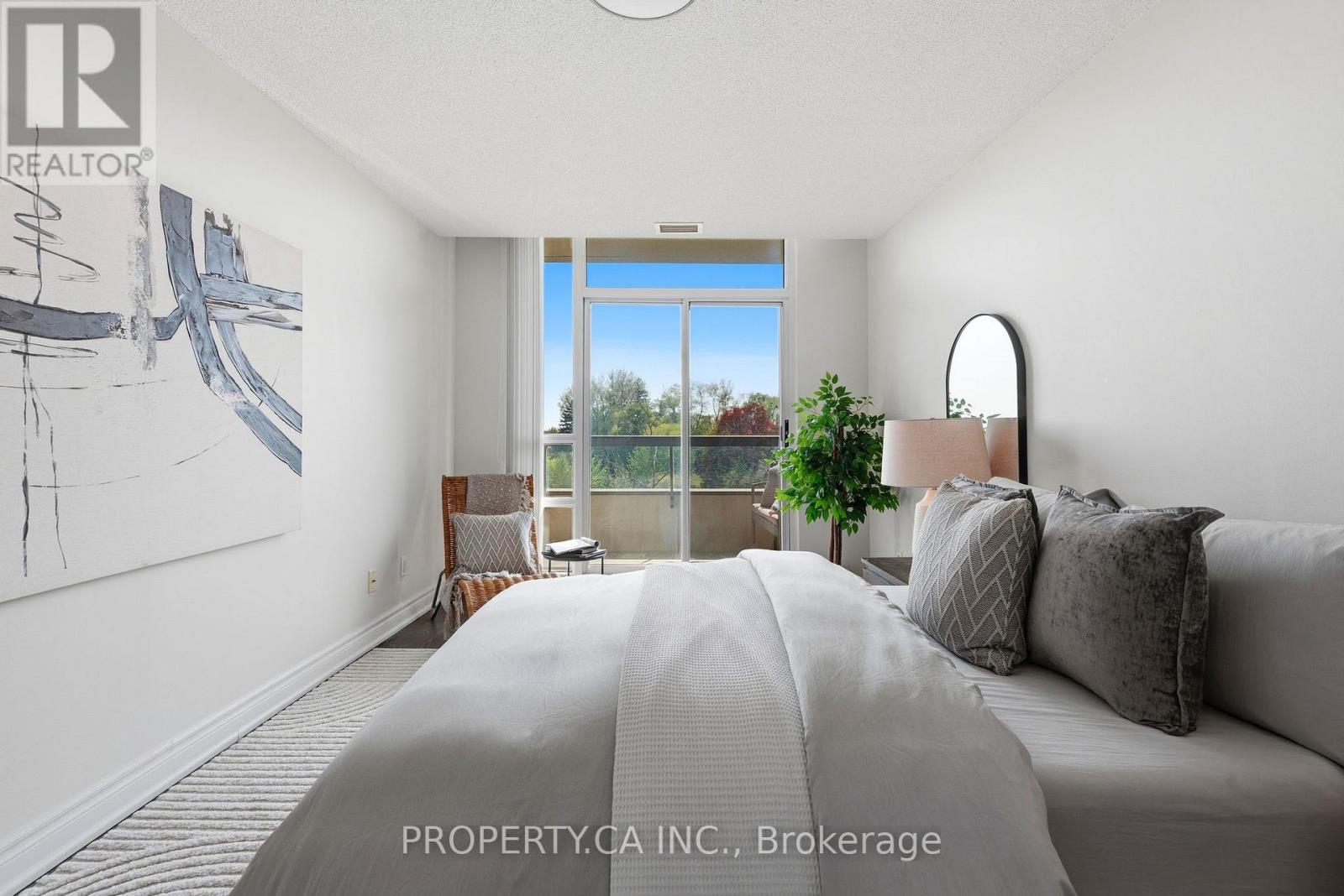 Apartment at 307 - 509 BEECROFT ROAD, Toronto
