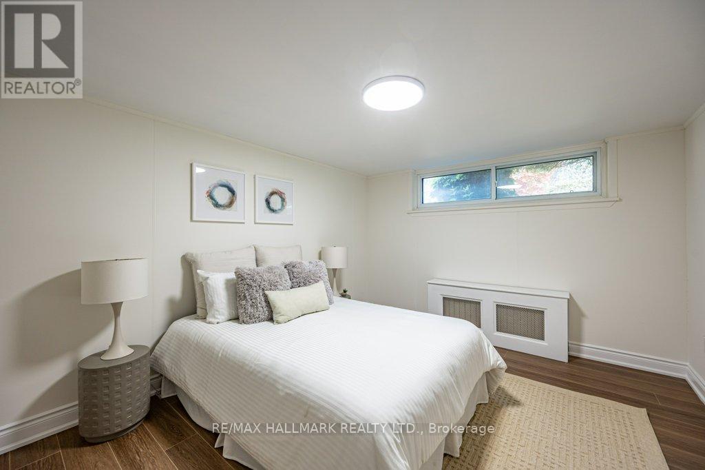 Detached at 33 TINDER CRESCENT, Toronto