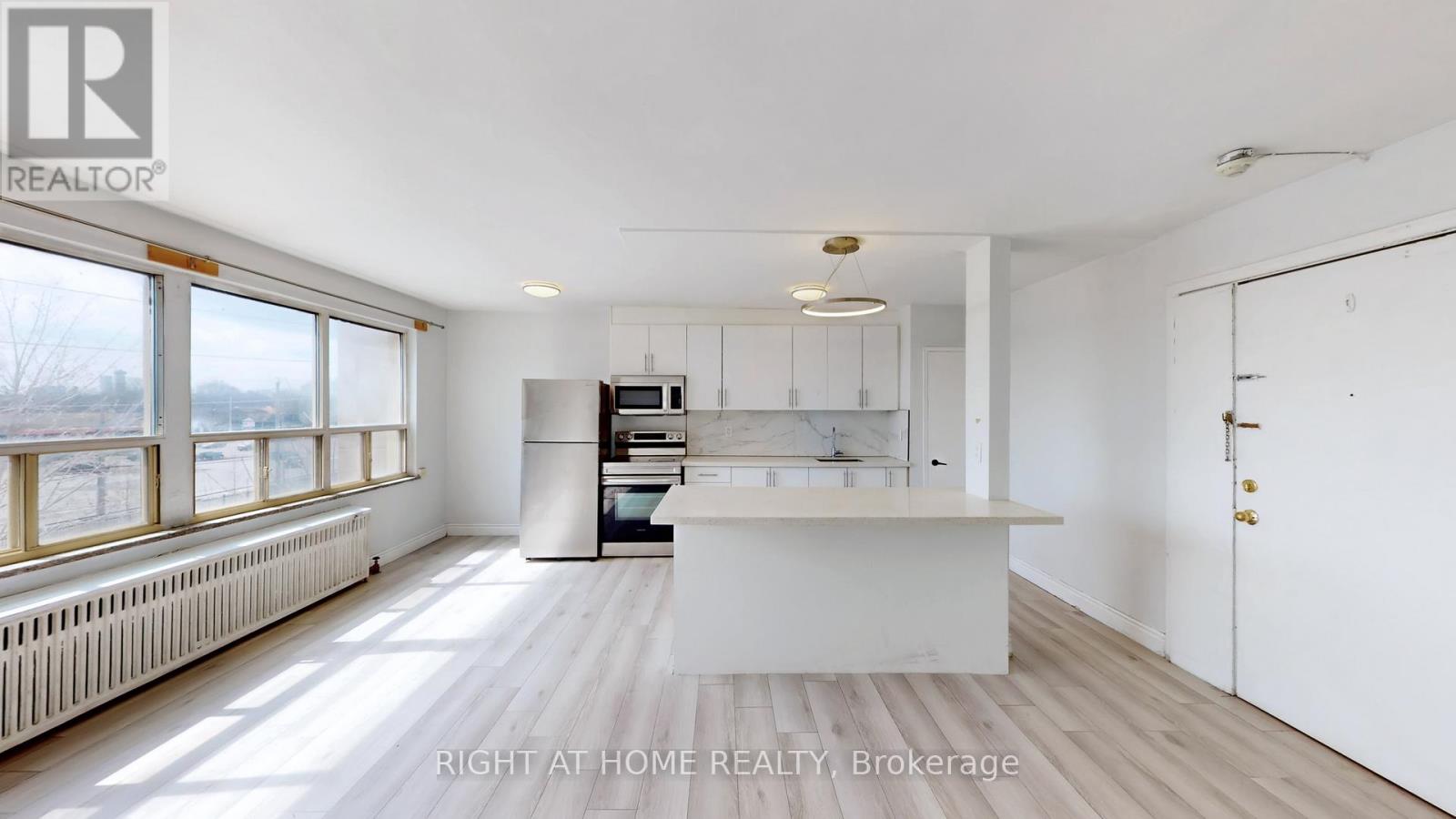 Multiplex at 314 - 896 EGLINTON AVENUE E, Toronto (Leaside)