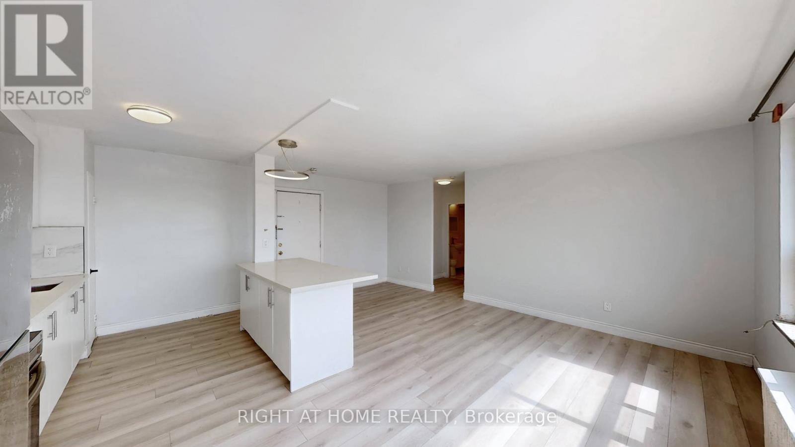 Multiplex at 314 - 896 EGLINTON AVENUE E, Toronto