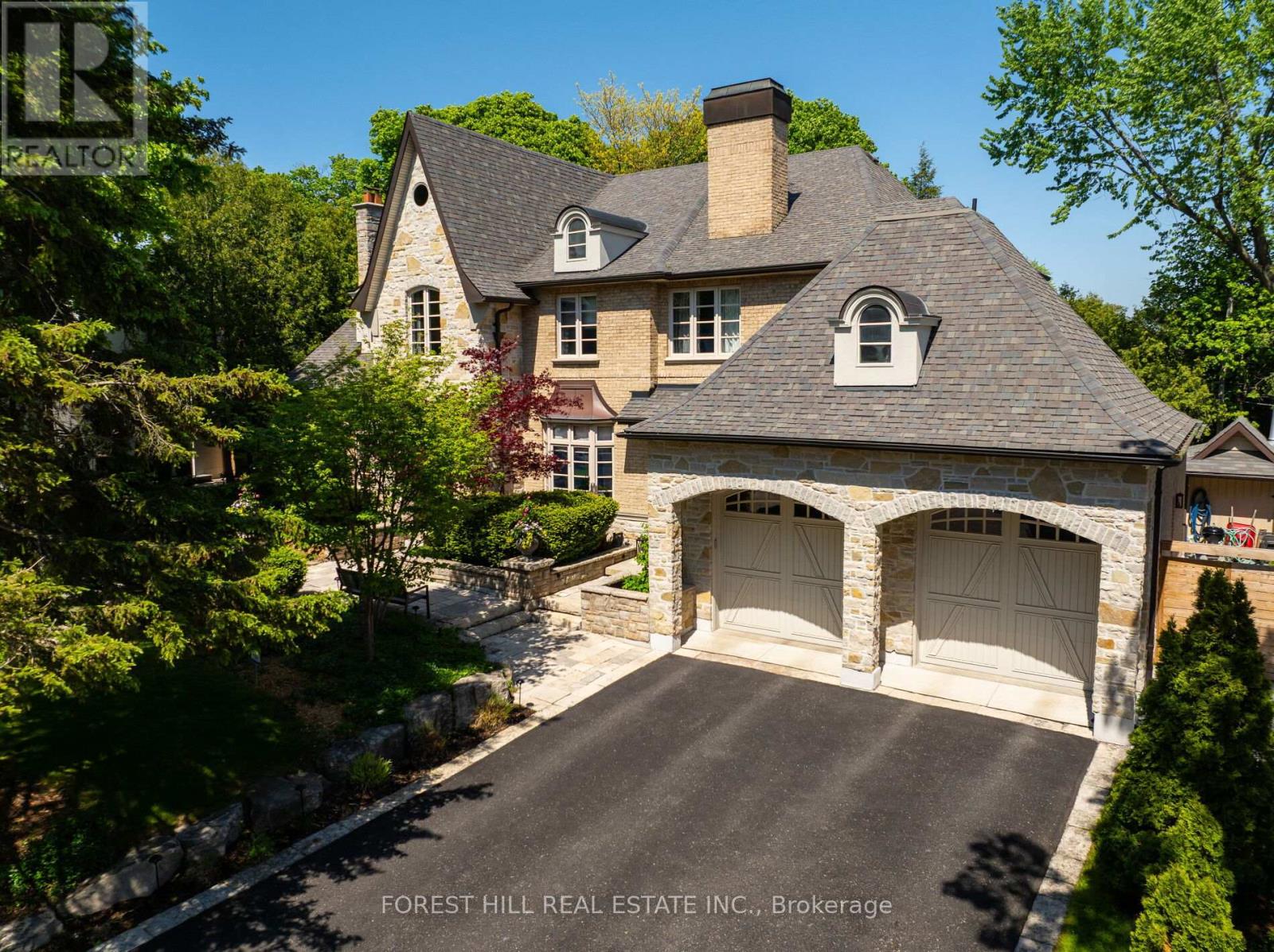 Detached at 14 DENEWOOD CRESCENT, Toronto (Banbury-Don Mills)