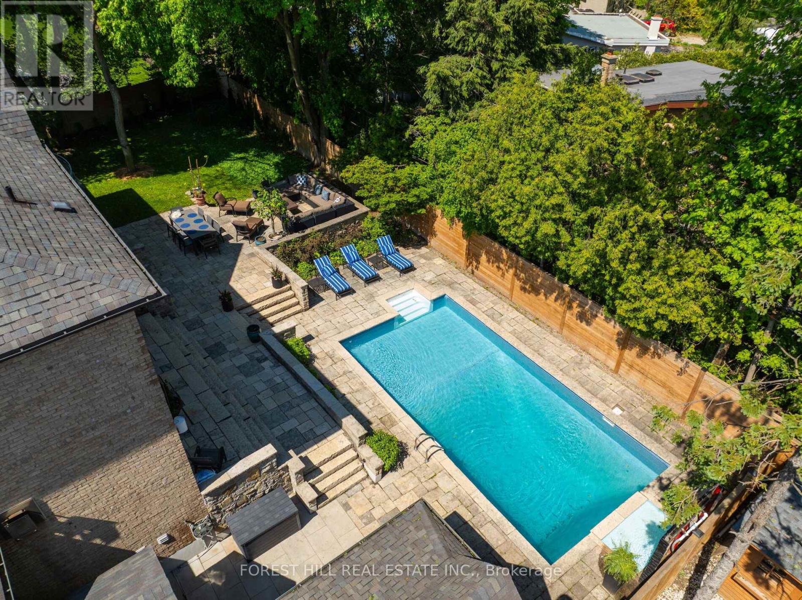Detached at 14 DENEWOOD CRESCENT, Toronto