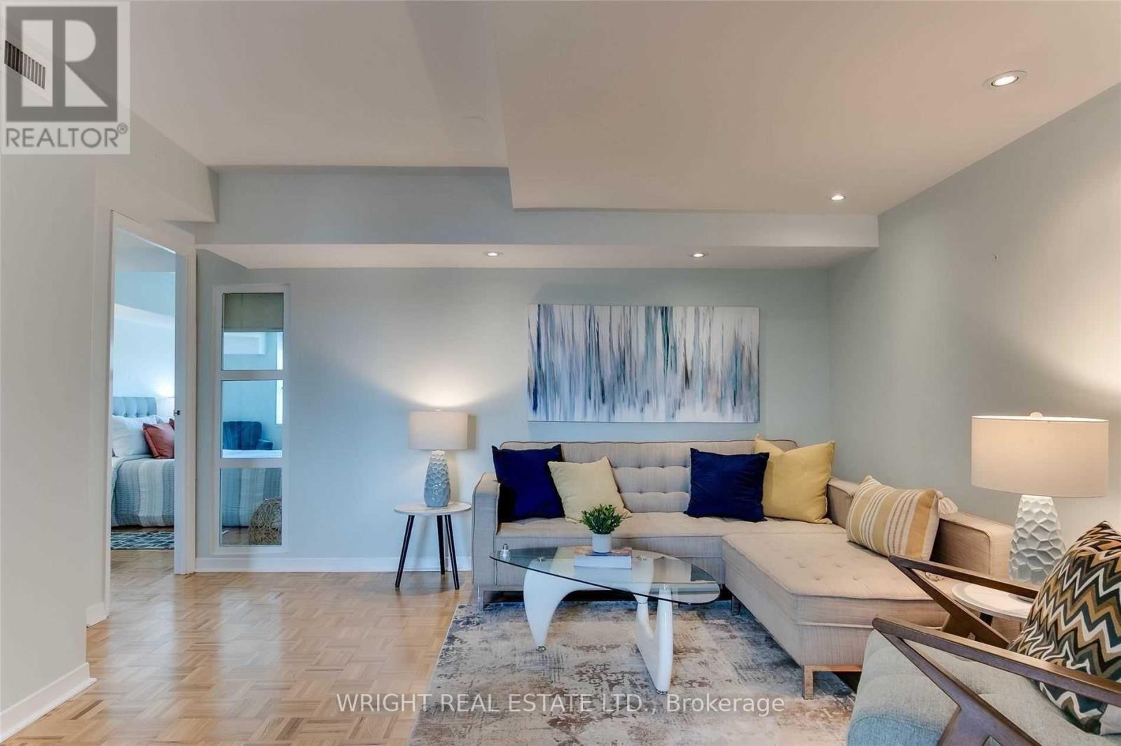 Apartment at 306 - 8 OXFORD STREET, Toronto