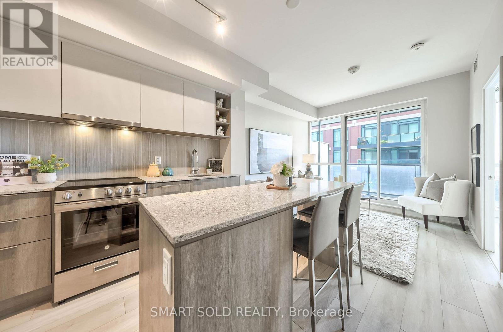 Apartment at 833 - 31 TIPPETT ROAD, Toronto