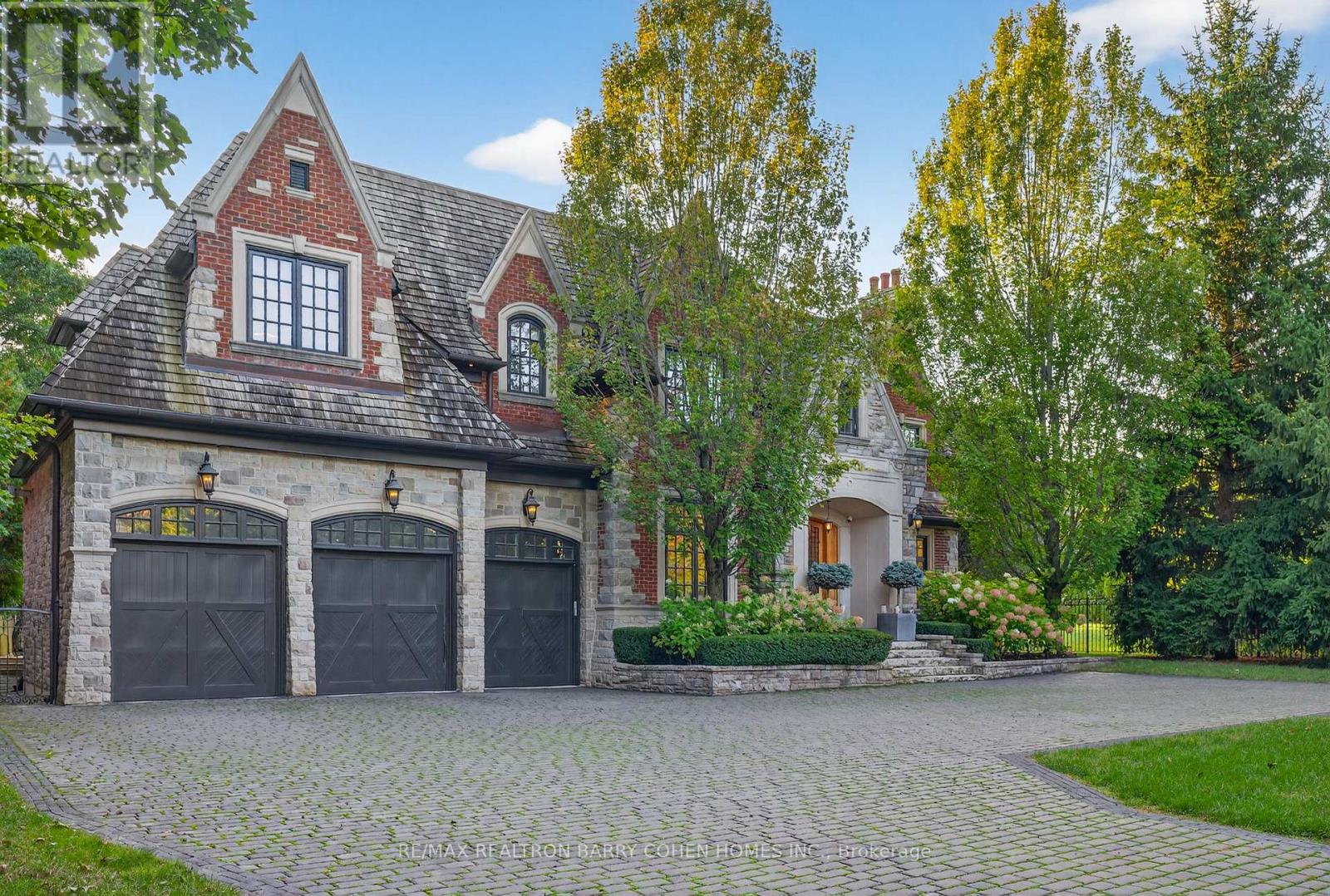 Detached at 76 ARJAY CRESCENT, Toronto (Bridle Path-Sunnybrook-York Mills)