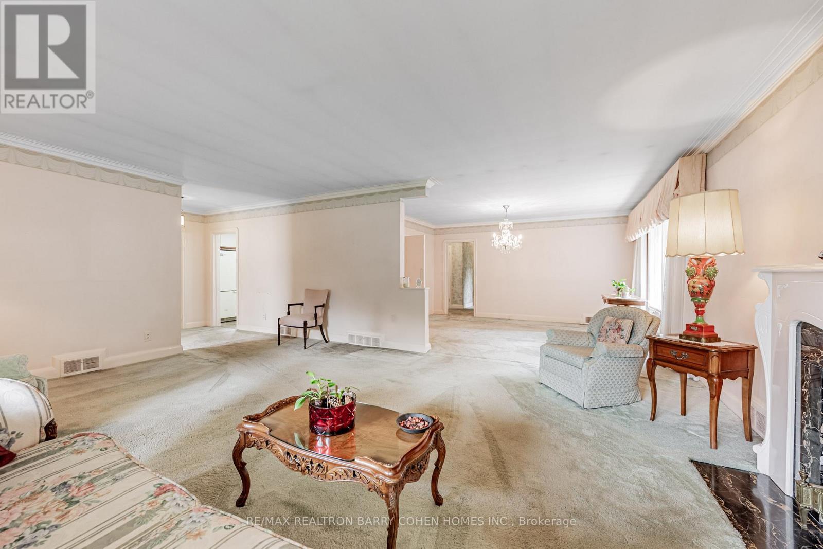 Detached at 200 CORTLEIGH BOULEVARD, Toronto
