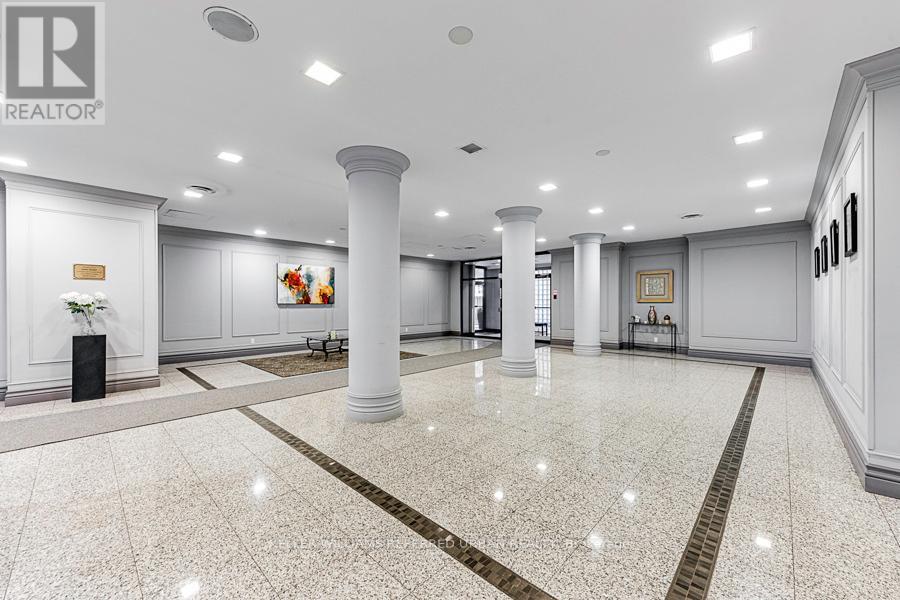 Apartment at 501 - 7 BISHOP AVENUE, Toronto