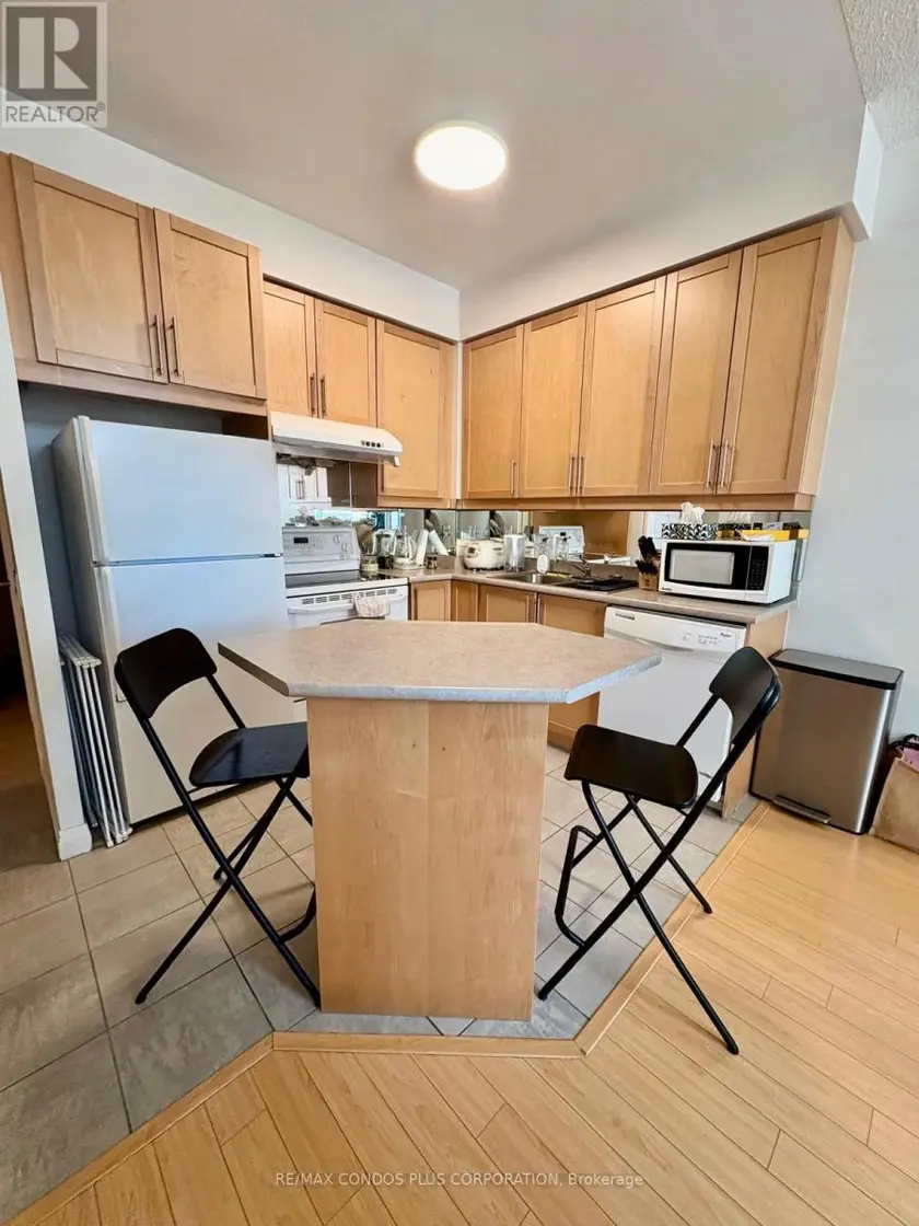Apartment at 1005 - 1121 BAY STREET, Toronto (Bay Street Corridor)