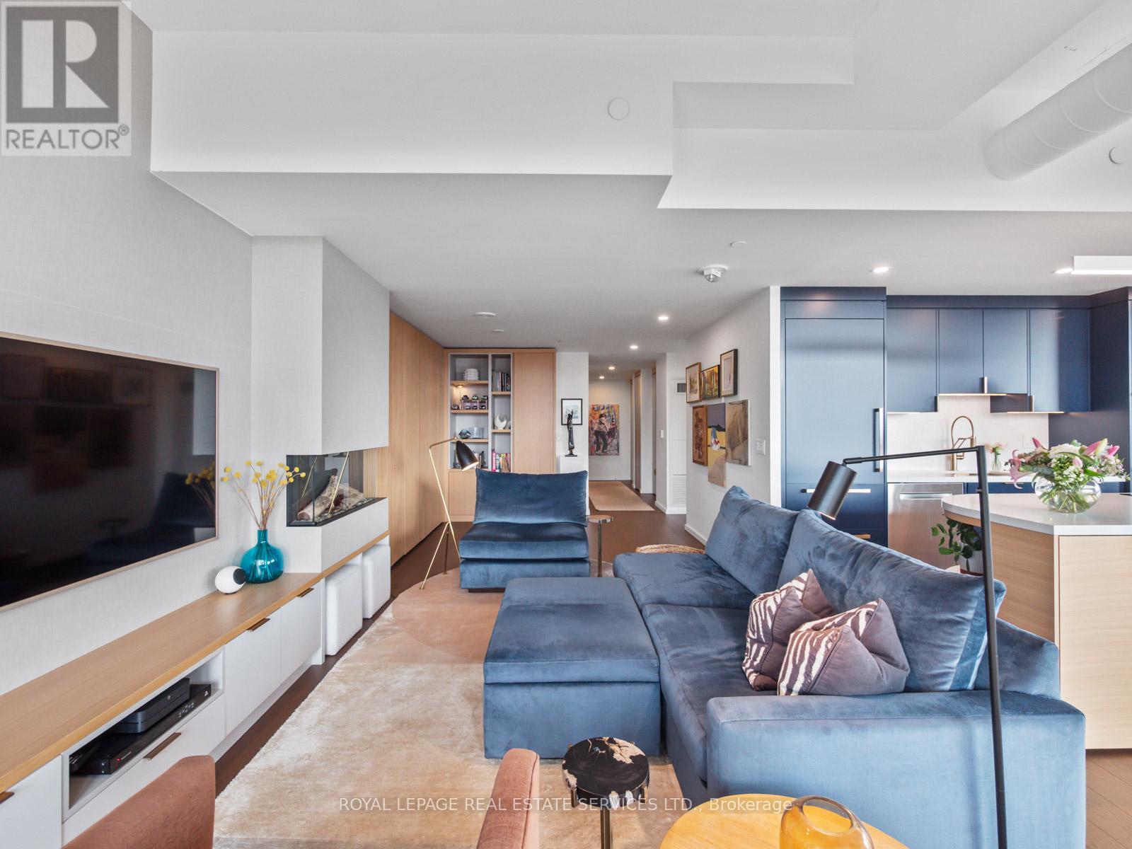 Apartment at 904 - 21 LAWREN HARRIS SQUARE, Toronto