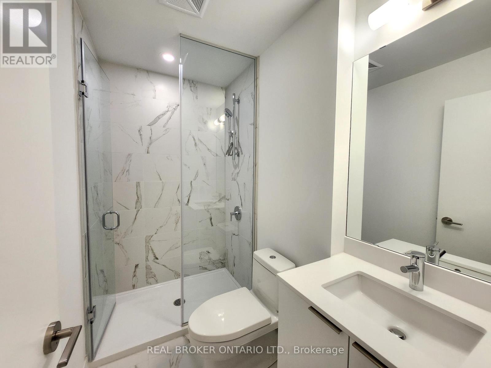 Apartment at N625 - 7 GOLDEN LION HEIGHTS, Toronto