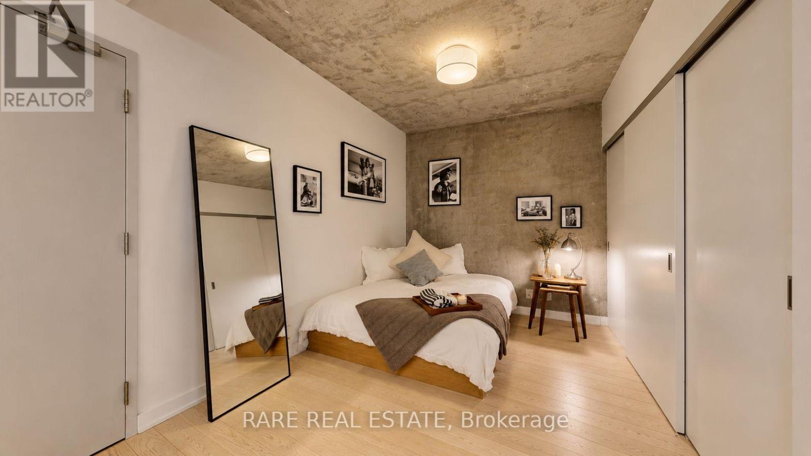 Apartment at 421 - 39 BRANT STREET, Toronto