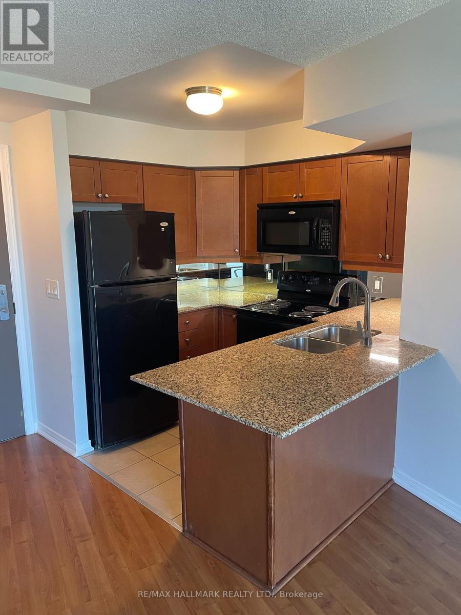 Apartment at 1015 - 18 VALLEY WOODS ROAD, Toronto (Parkwoods-Donalda)