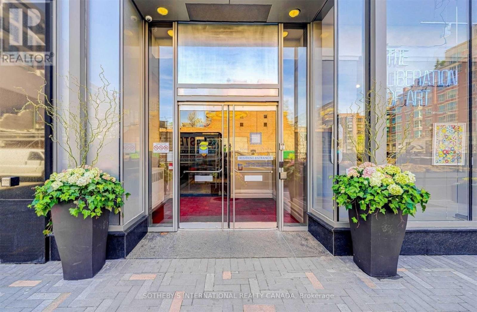 Apartment at 2018 - 155 YORKVILLE AVENUE, Toronto (Annex)