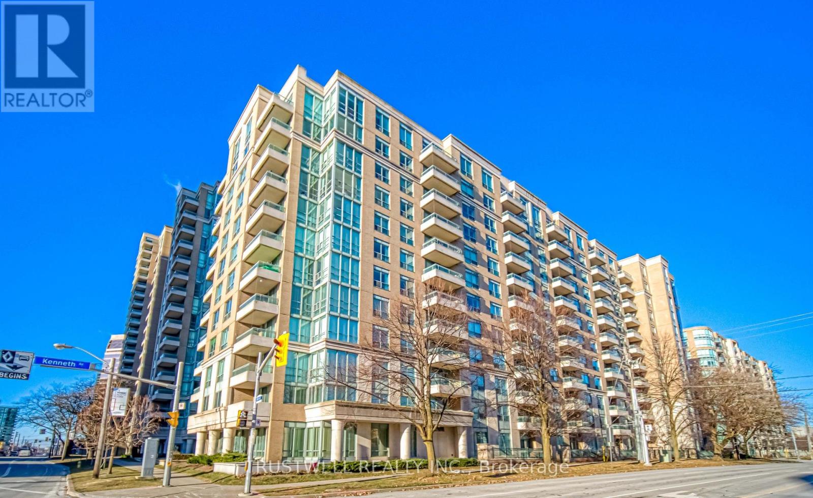 Apartment at 401 - 39 PEMBERTON AVENUE, Toronto (Newtonbrook East)