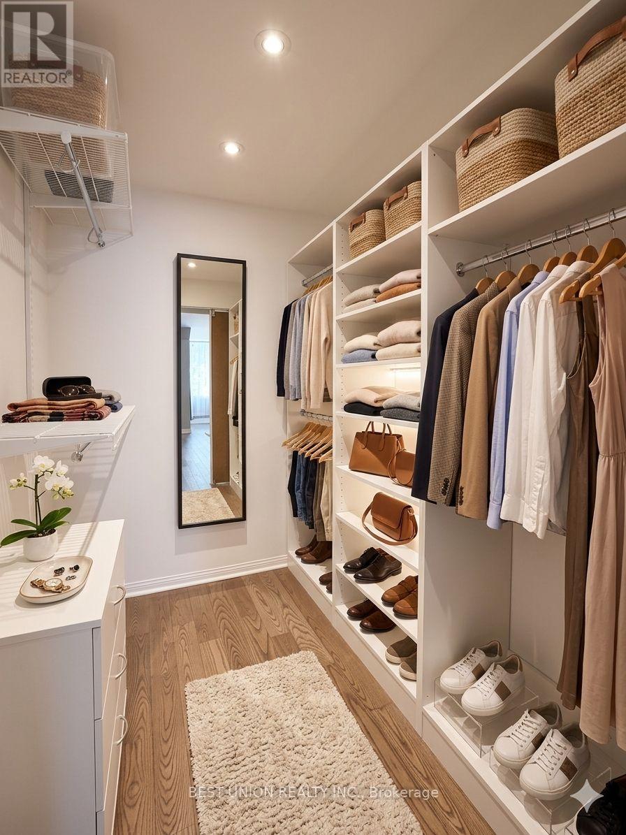 Townhouse at 811 GRANDVIEW WAY, Toronto