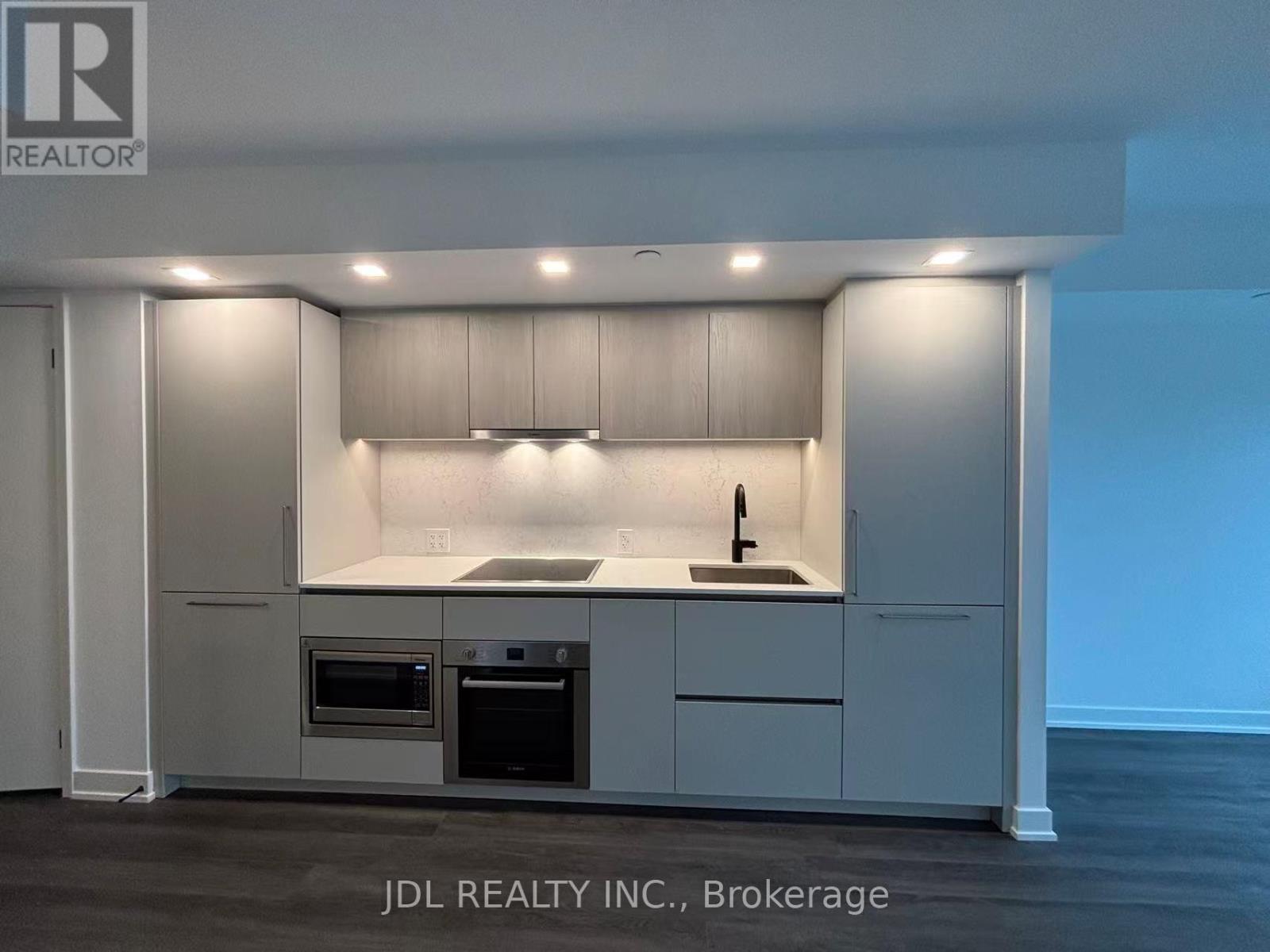 Apartment at 1611 - 609 SHERBOURNE STREET, Toronto