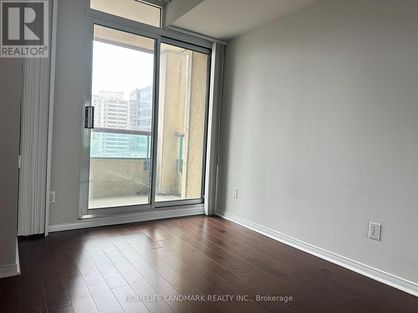 Apartment at 1011 - 238 DORIS AVENUE, Toronto