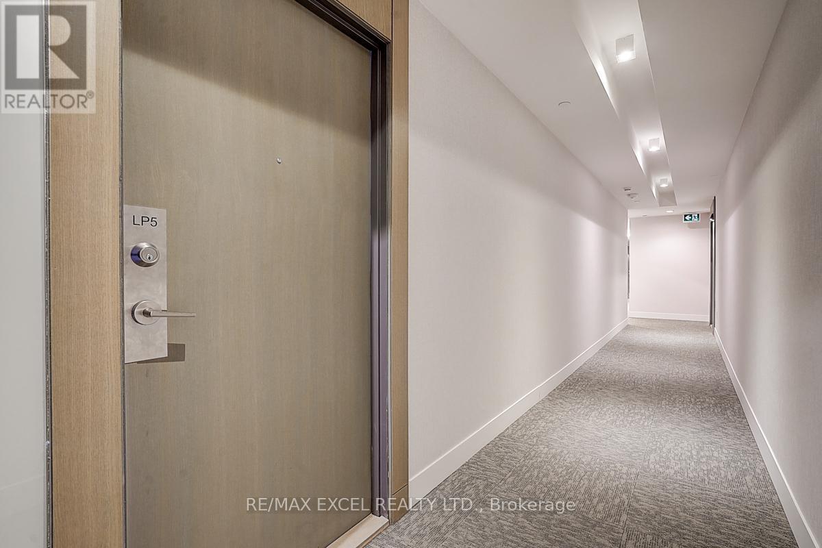 Apartment at LPH5 - 7 KENASTON GARDENS, Toronto