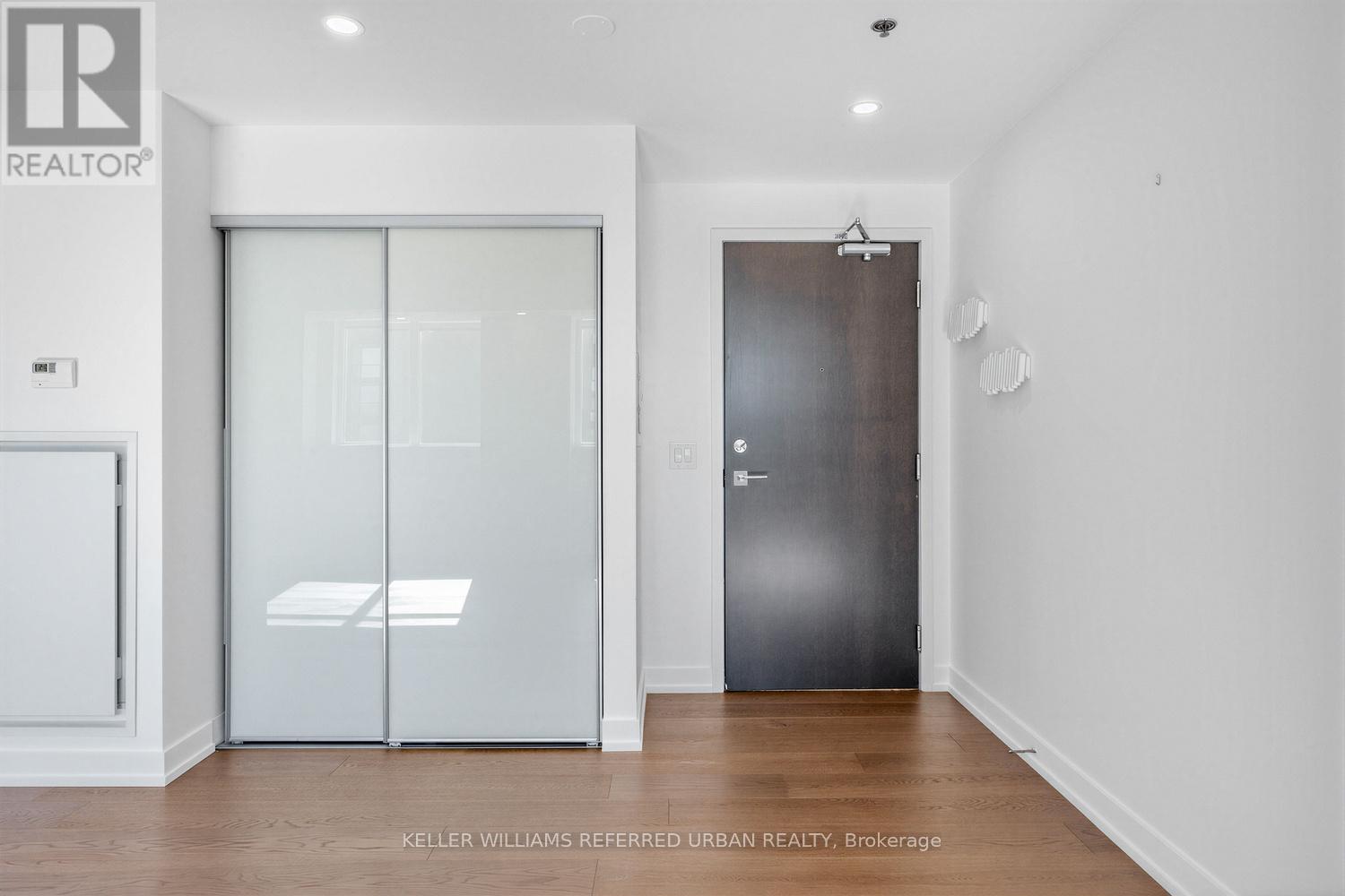 Apartment at 422 - 20 MINOWAN MIIKAN LANE, Toronto