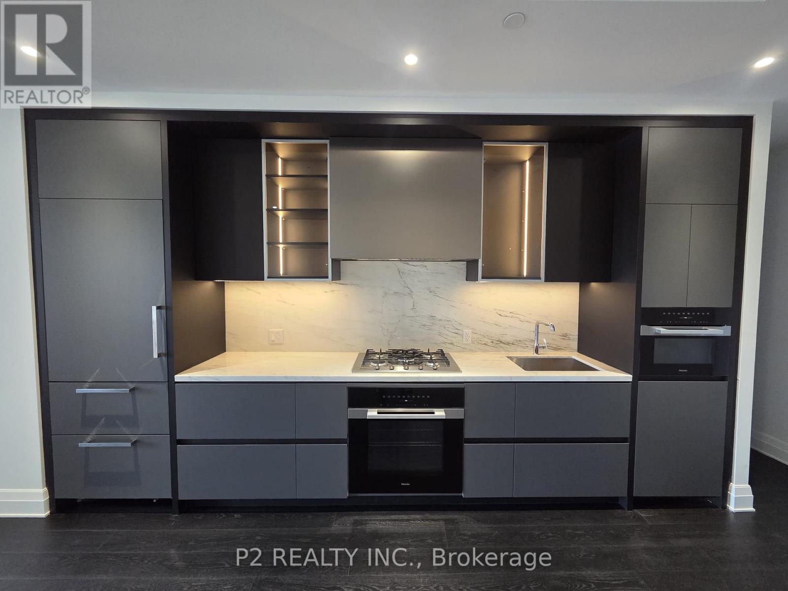 Apartment at 407 - 2 FOREST HILL ROAD, Toronto (Casa Loma)