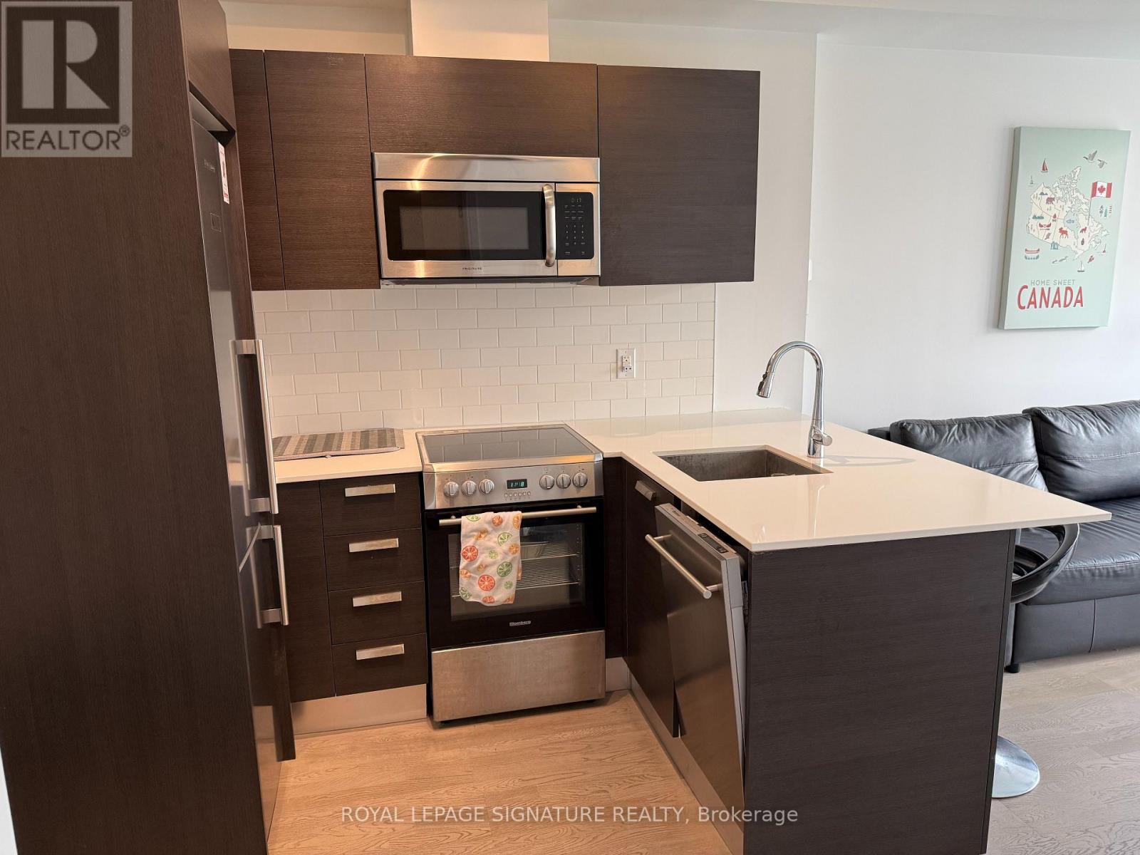 Apartment at 1320 - 57 ST JOSEPH STREET, Toronto