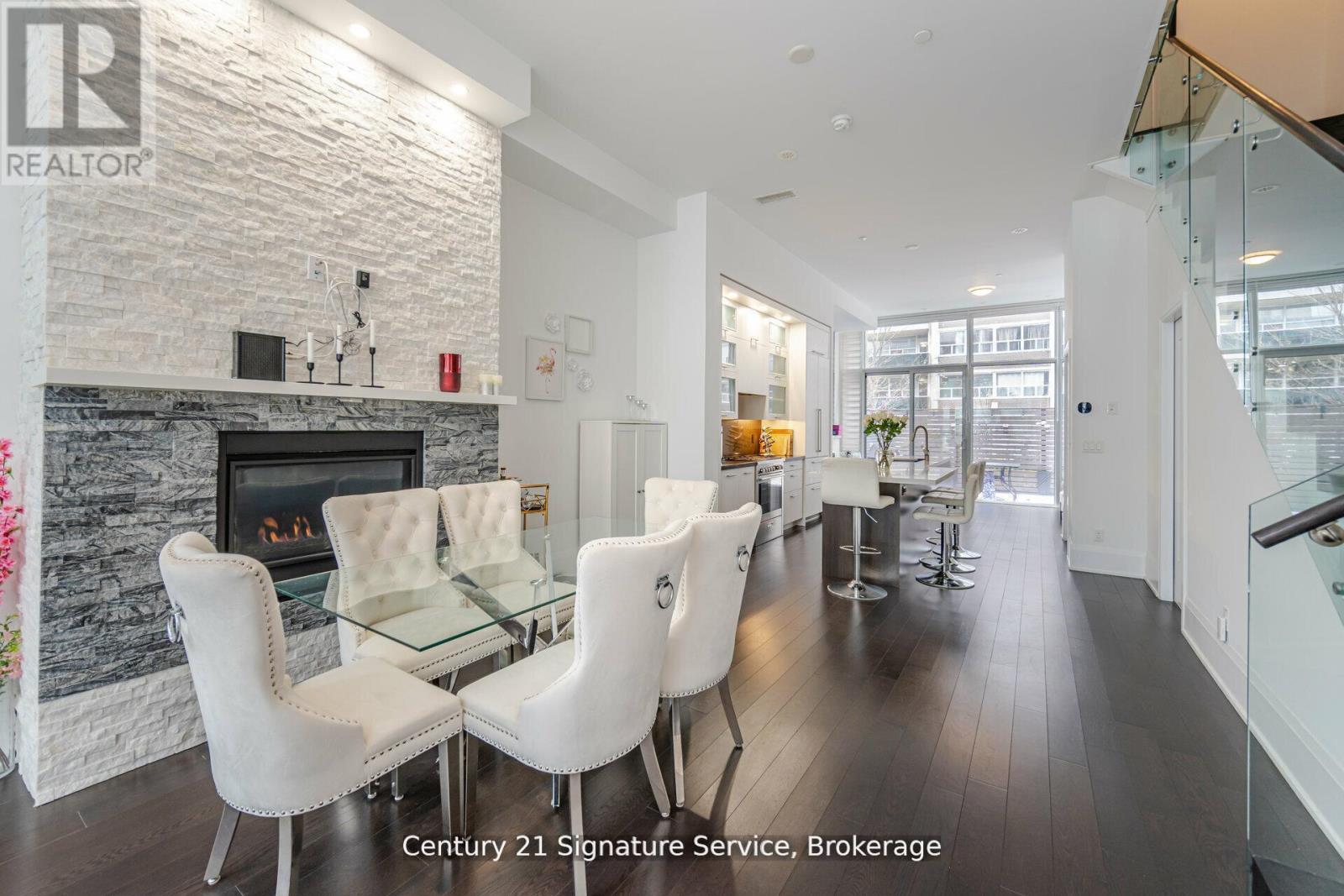 Townhouse at TH05 - 101 ERSKINE AVENUE, Toronto