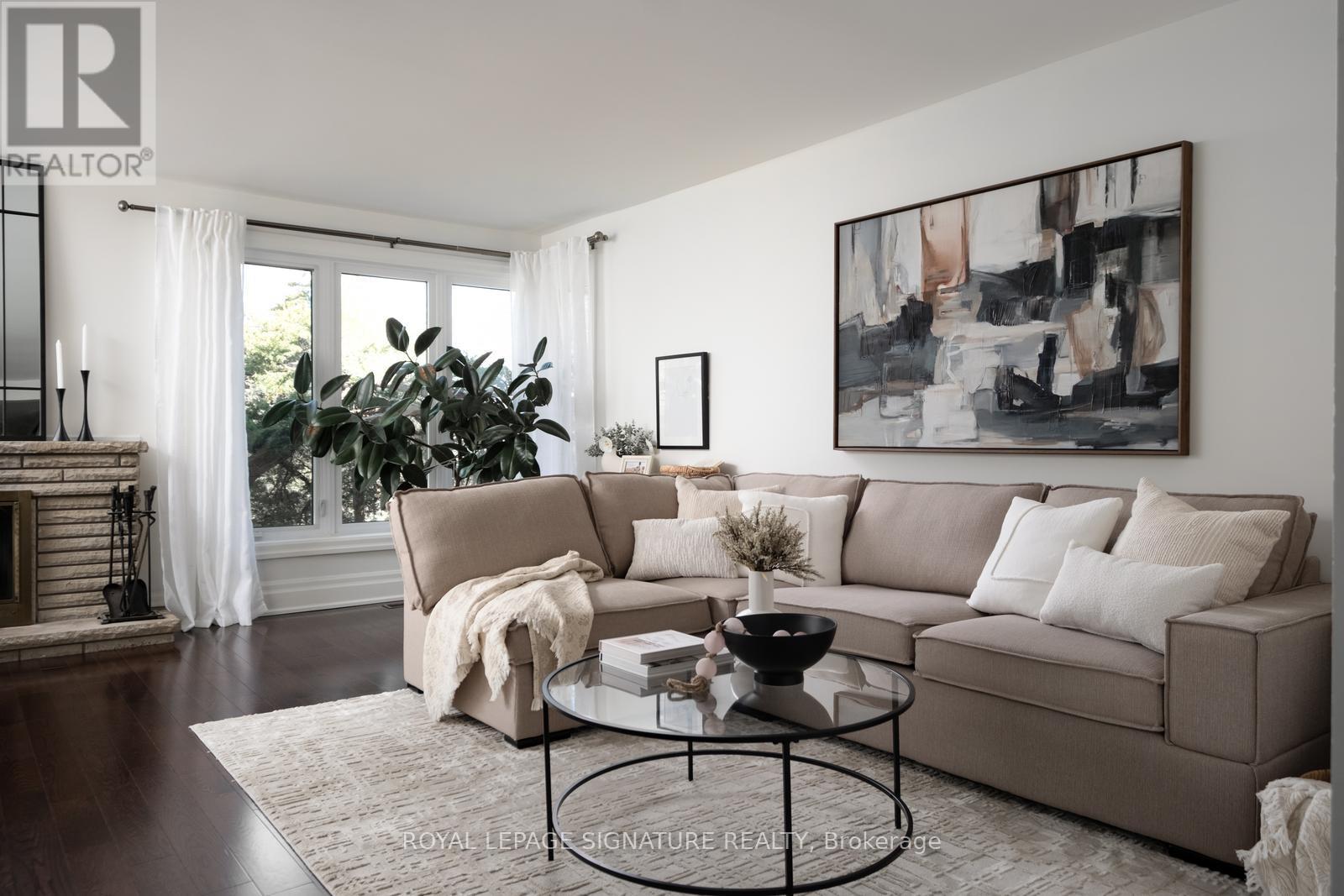 Detached at 139 HOLCOLM ROAD, Toronto (Willowdale West)