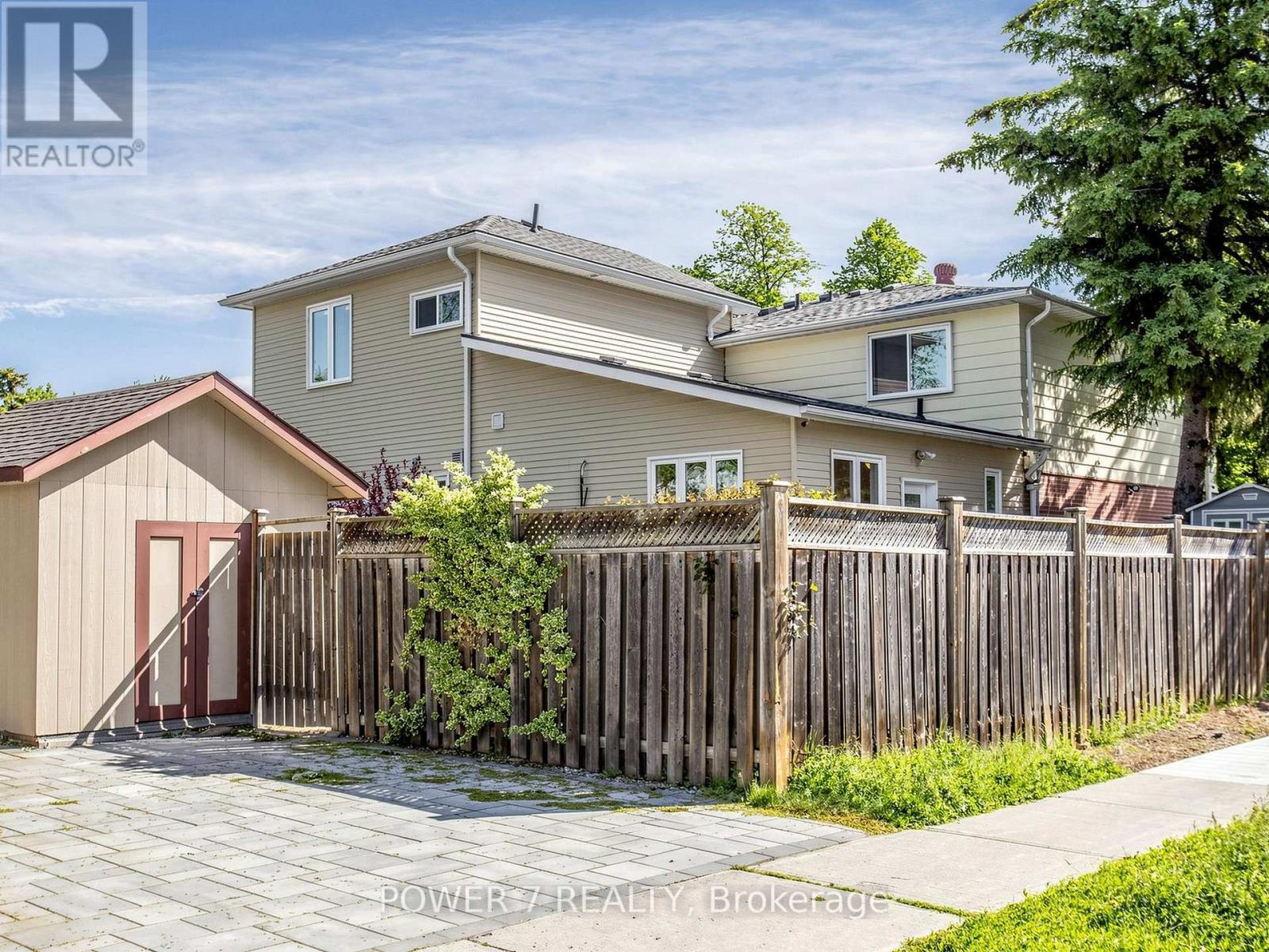 Semi-Detached/Link at 379 HOLLYBERRY TRAIL, Toronto