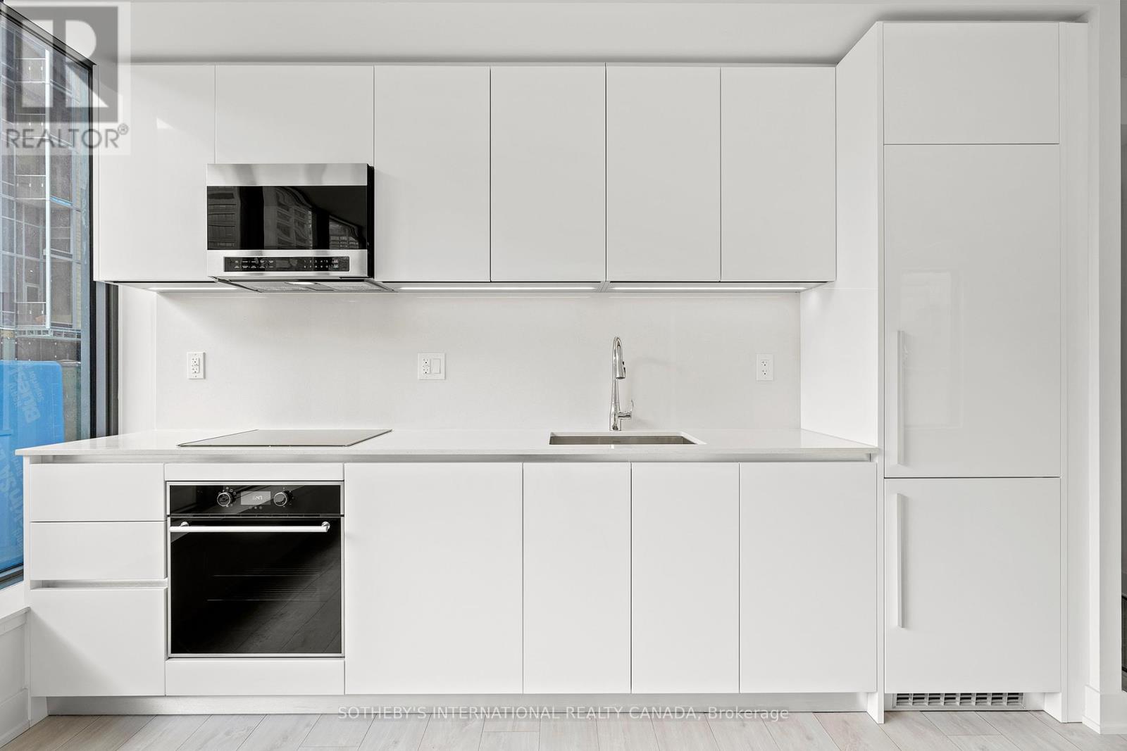 Apartment at 502 - 8 CUMBERLAND STREET, Toronto (Annex)