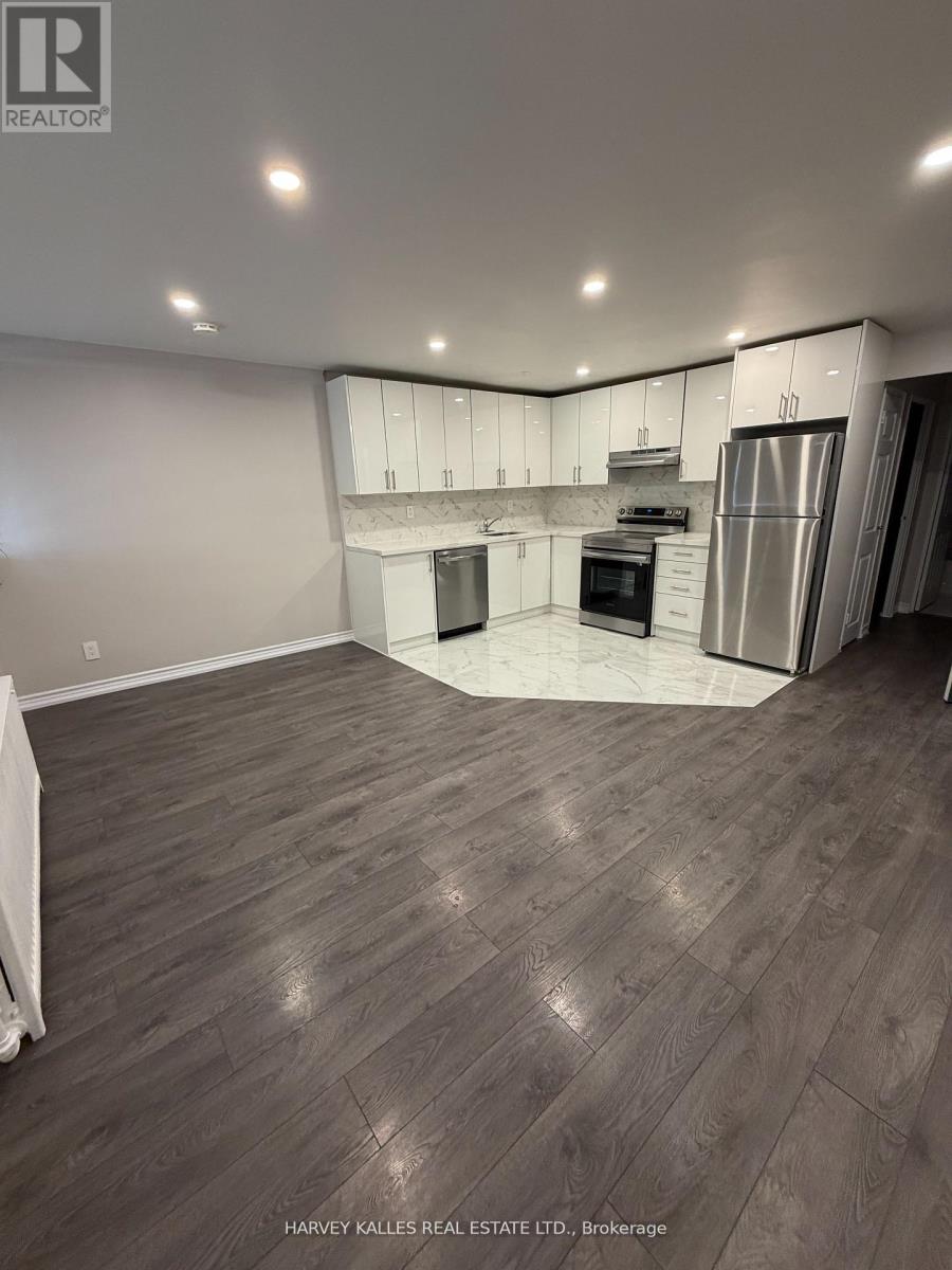 Multiplex at 101 - 180 VAUGHAN ROAD, Toronto