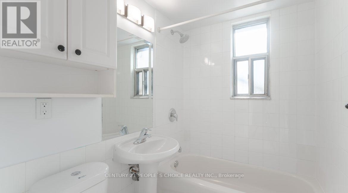 Apartment at 6 - 875 AVENUE ROAD, Toronto
