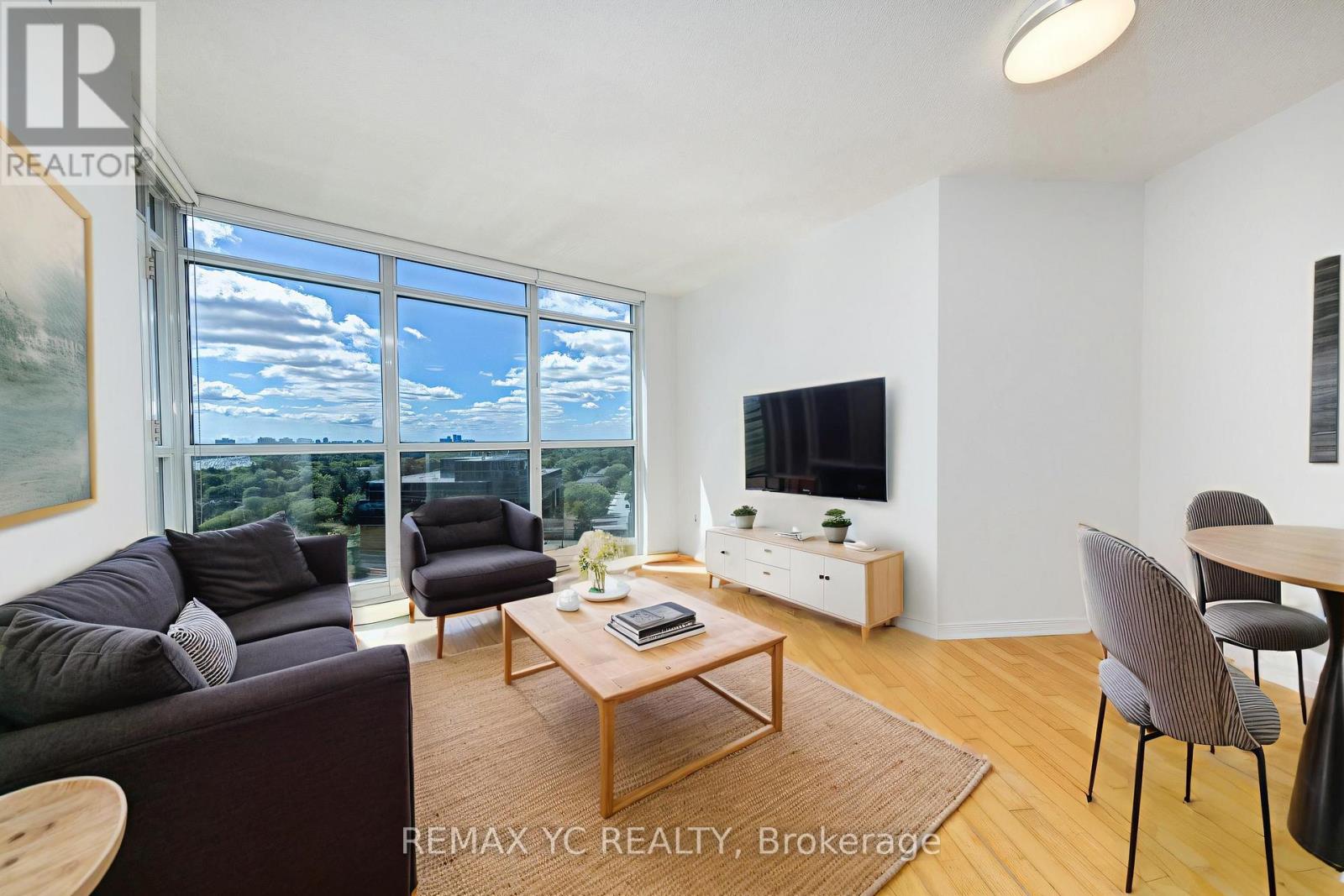 Apartment at 1605 - 28 HARRISON GARDEN BOULEVARD, Toronto (Willowdale East)