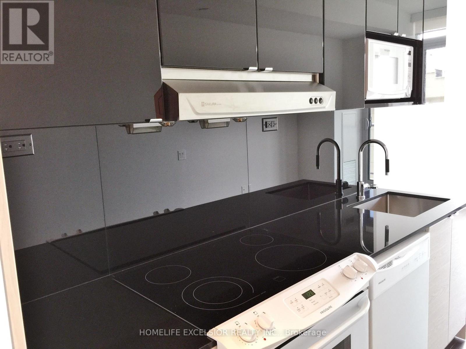 Apartment at 216 - 72 ESTHER SHINER BOULEVARD, Toronto