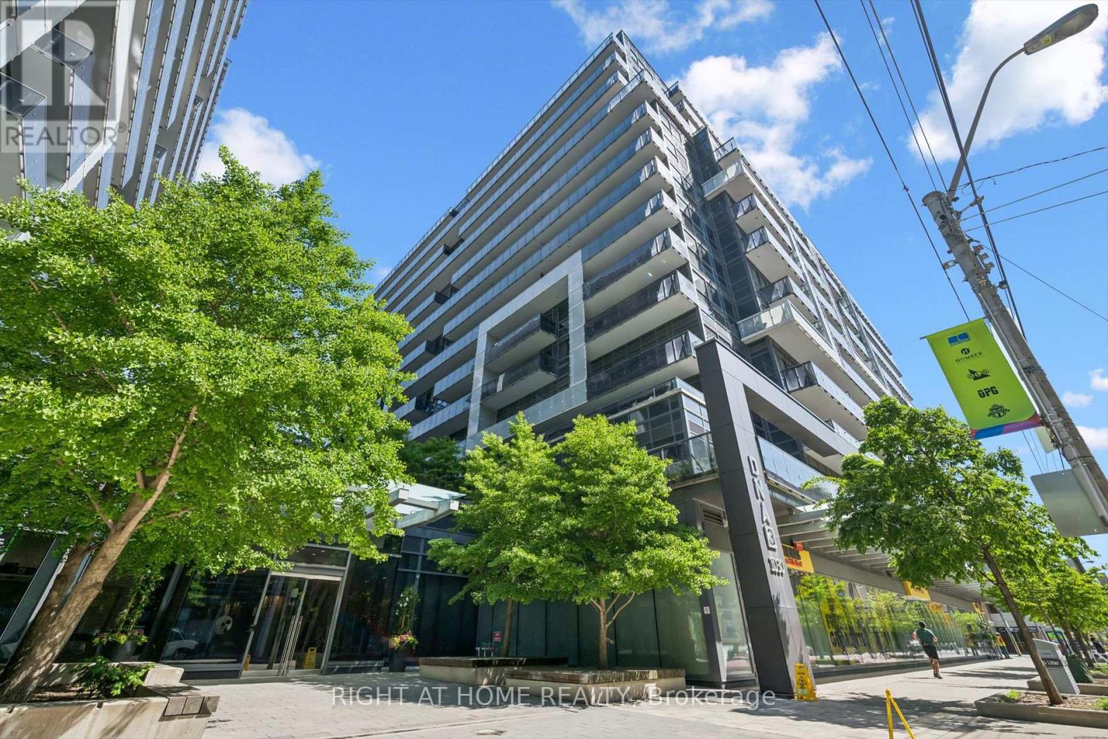 Apartment at 418 - 1030 KING STREET W, Toronto (Niagara)