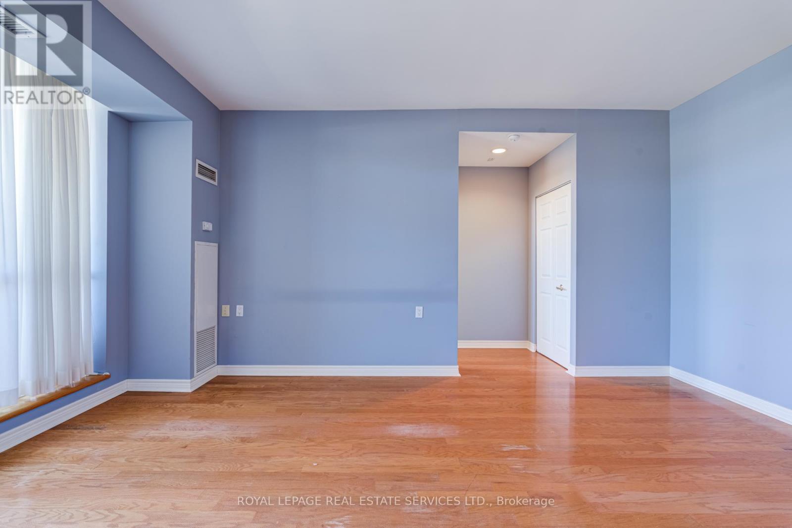 Apartment at 202 - 1750 BAYVIEW AVENUE, Toronto