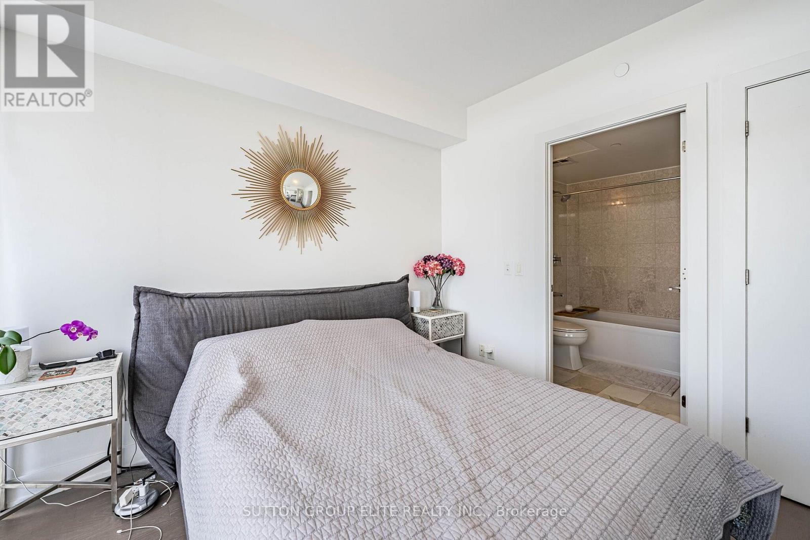 Apartment at 814 - 3018 YONGE STREET, Toronto