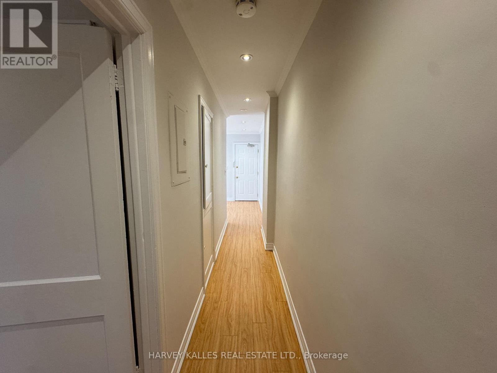 Multiplex at UPPER - 38 STRATHGOWAN AVENUE, Toronto