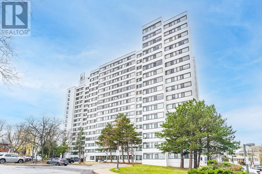 Apartment at 706 - 3000 BATHURST STREET, Toronto