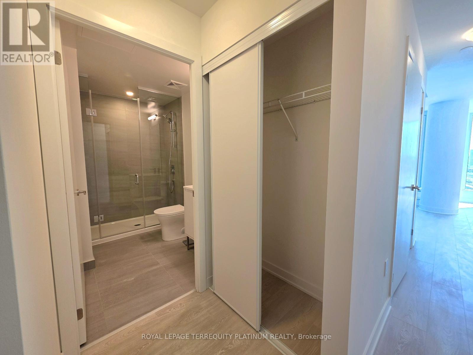 Apartment at 1107 - 5 QUARRINGTON LANE, Toronto